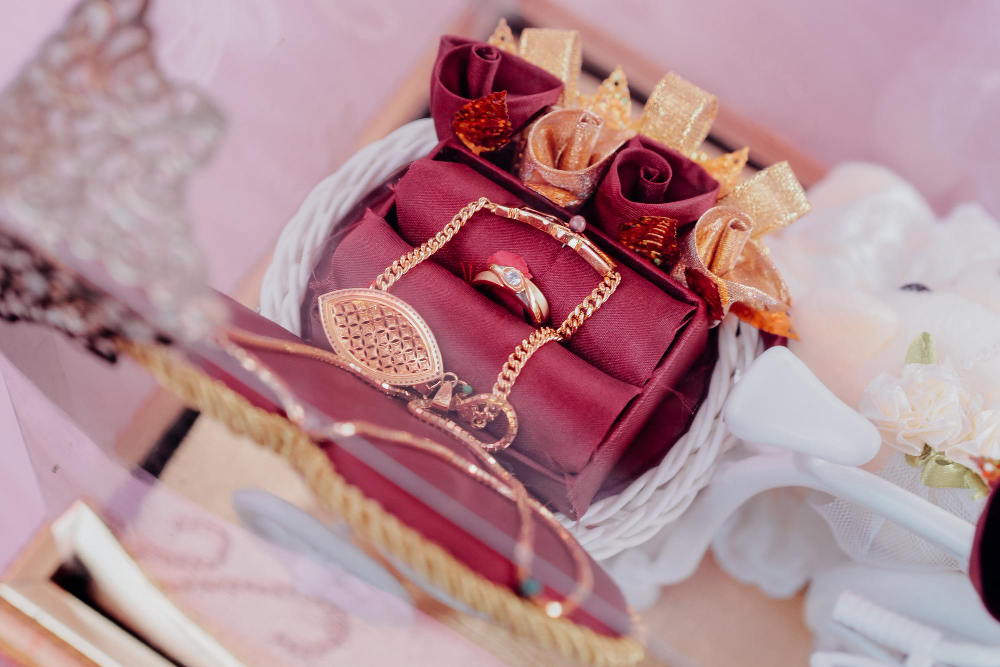 Wedding & Engagement Gifts
